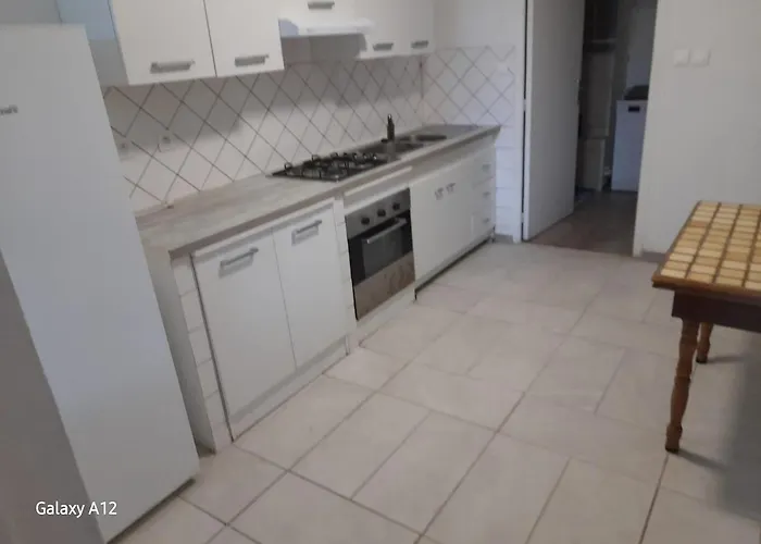 Maison Agreable A Bellerive-Sur-Allier 70 M² Vakantiehuis